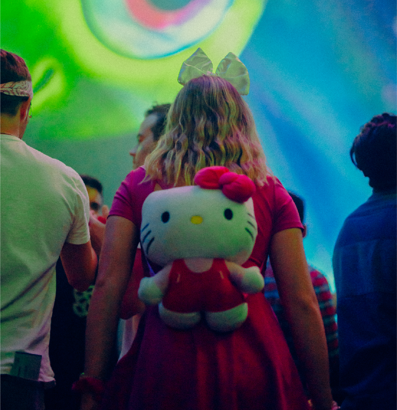 Young woman with an Hello Kitty bag
